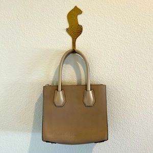 Michael Kors MD Messenger Leather Bag ✨